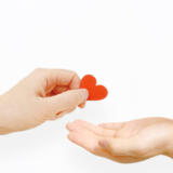 メルカリの受け取り評価しない人にペナルティは？安心取引の方法も調査